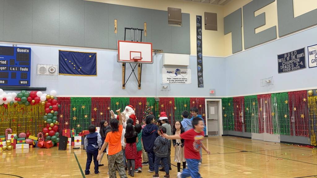 Santa Teller alaska 2025 19