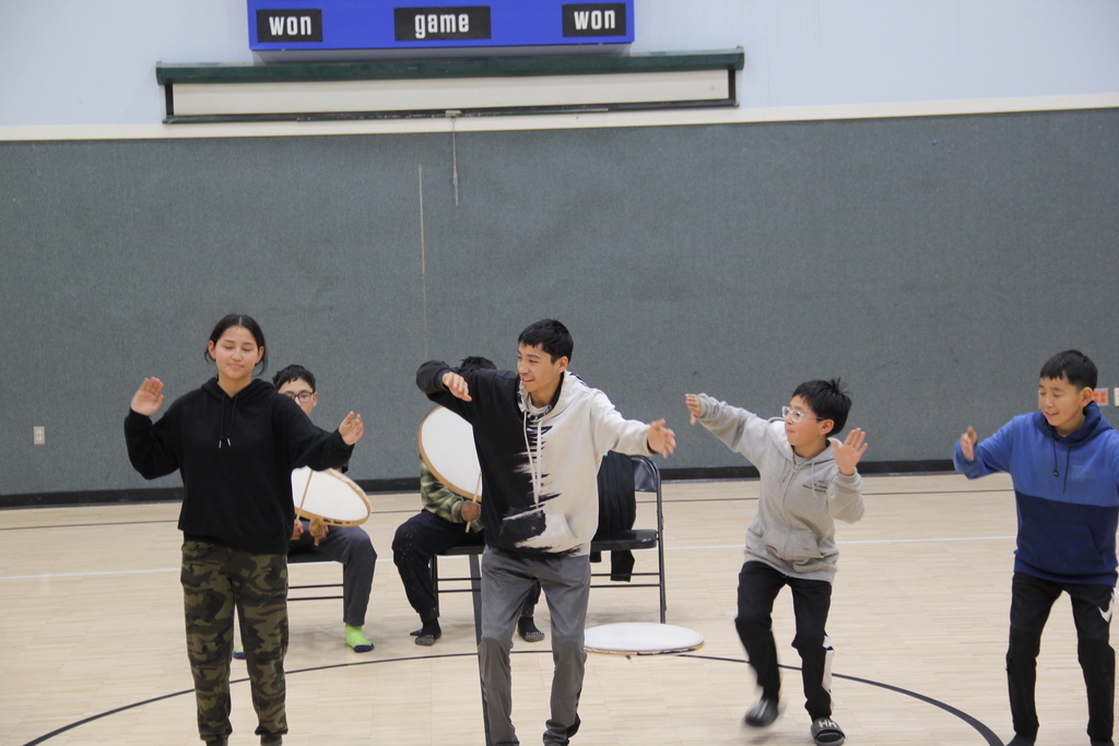 Dancing and Drumming Teller Akalqs