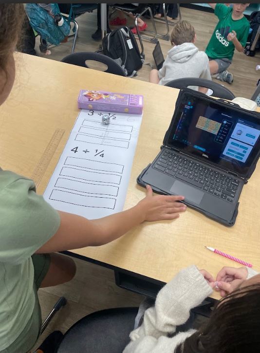 5th Grade students learning to use Ozobot