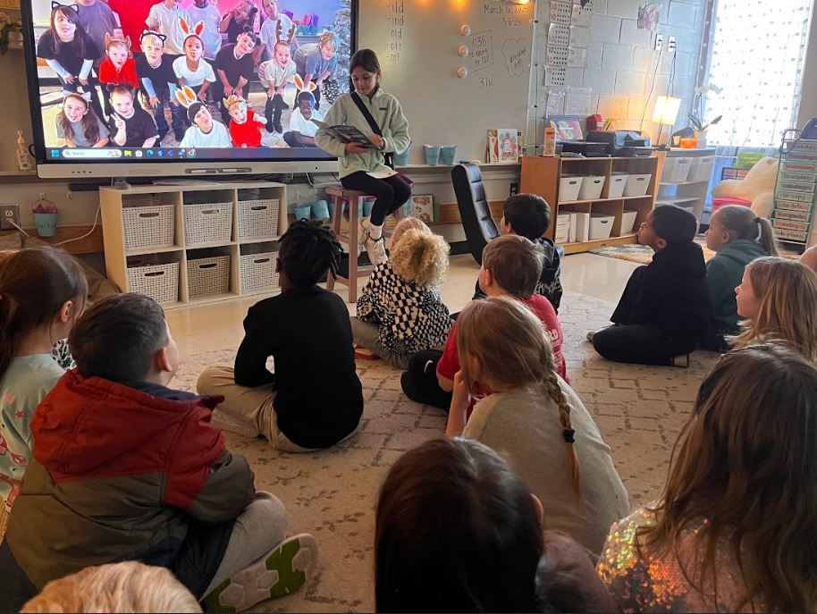 Last week, some of our incredible 5th-grade Renaissance leadership group members took the initiative to read to several classrooms in celebration of Read Across America Week! 