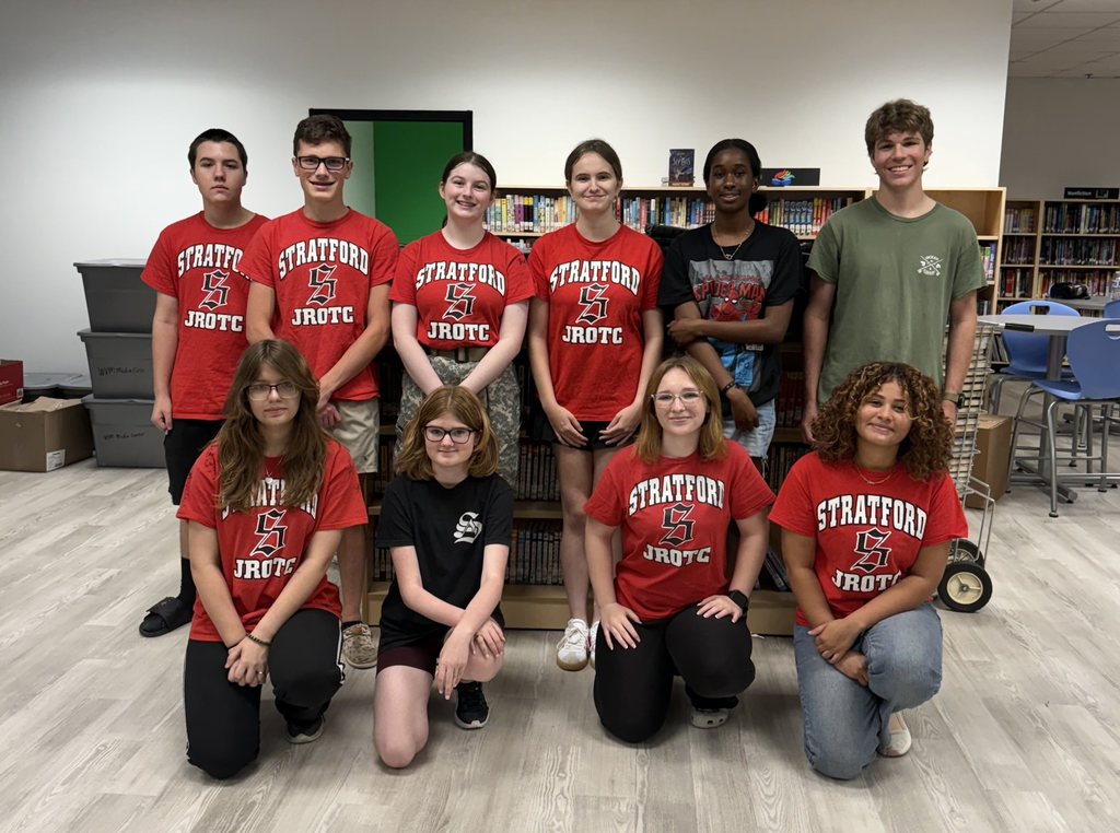 SHS JROTC Cadets Group Photo, 4 Kneeling, 6 standing in media center