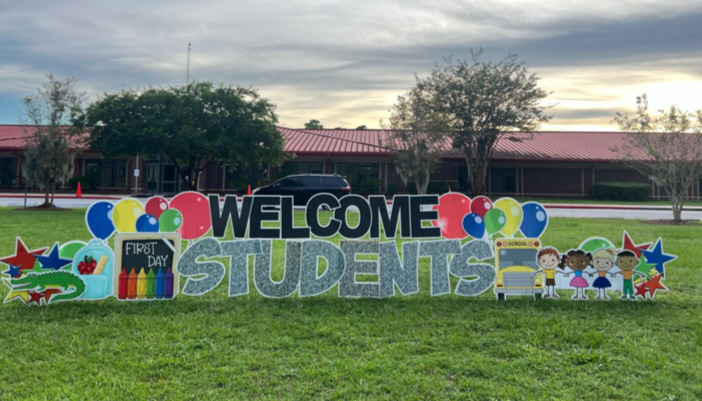 back to school sign
