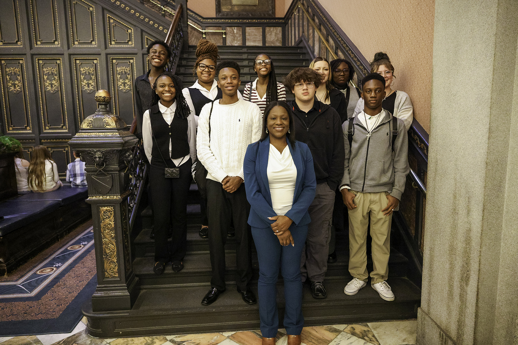 Cross High principal and students