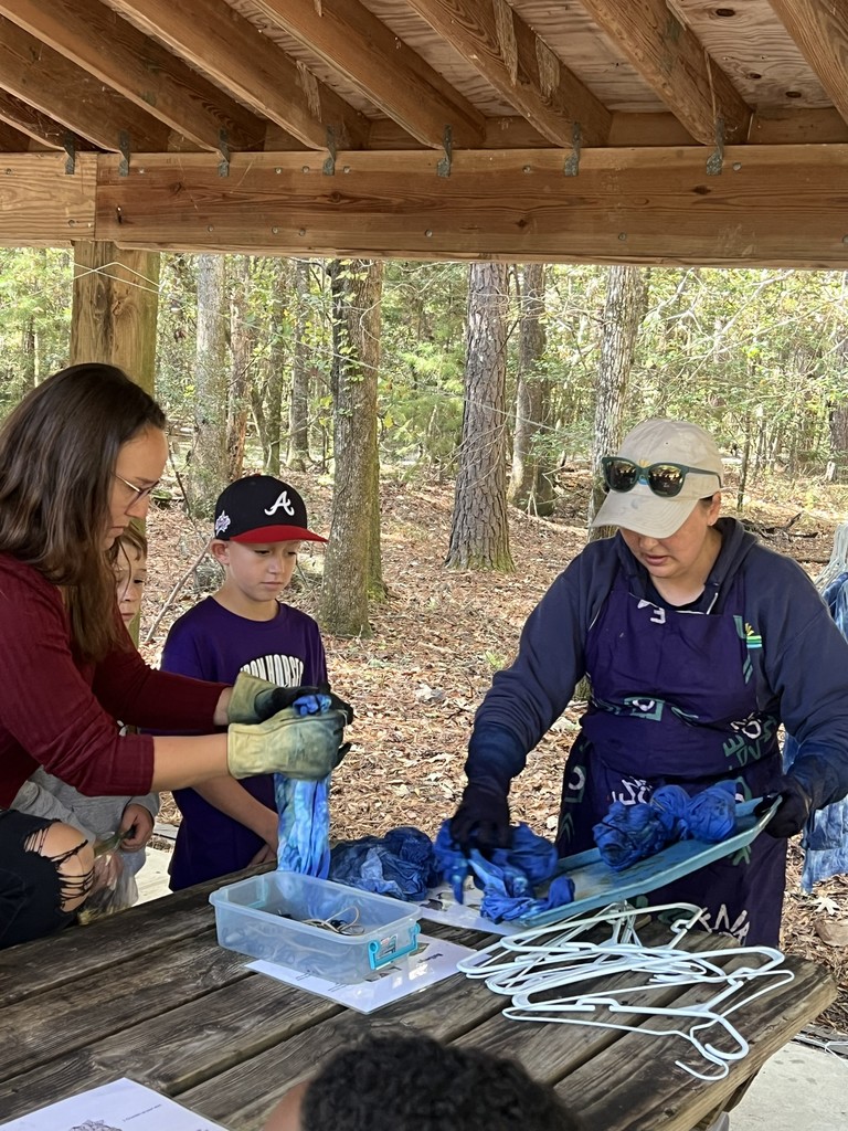Students used indigo to dye their shirts.