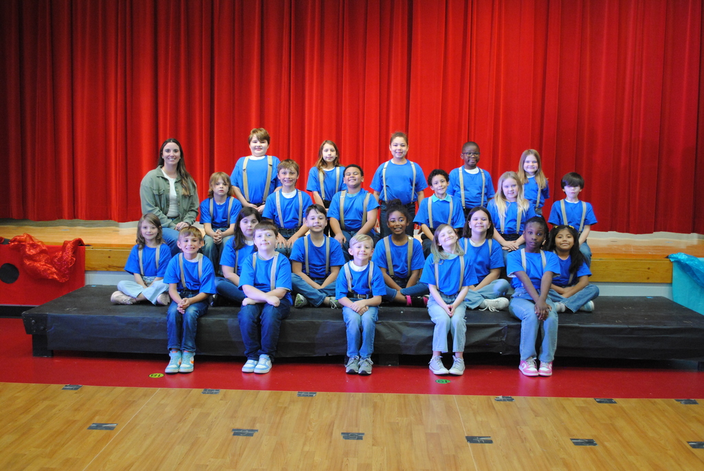 Ms. Craven's Class Photo- All students in blue shirts with suspenders