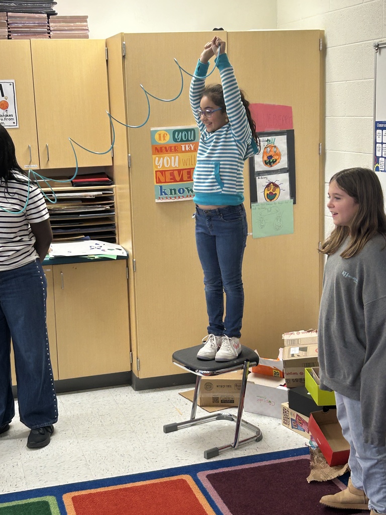 Students worked with properties of waves.