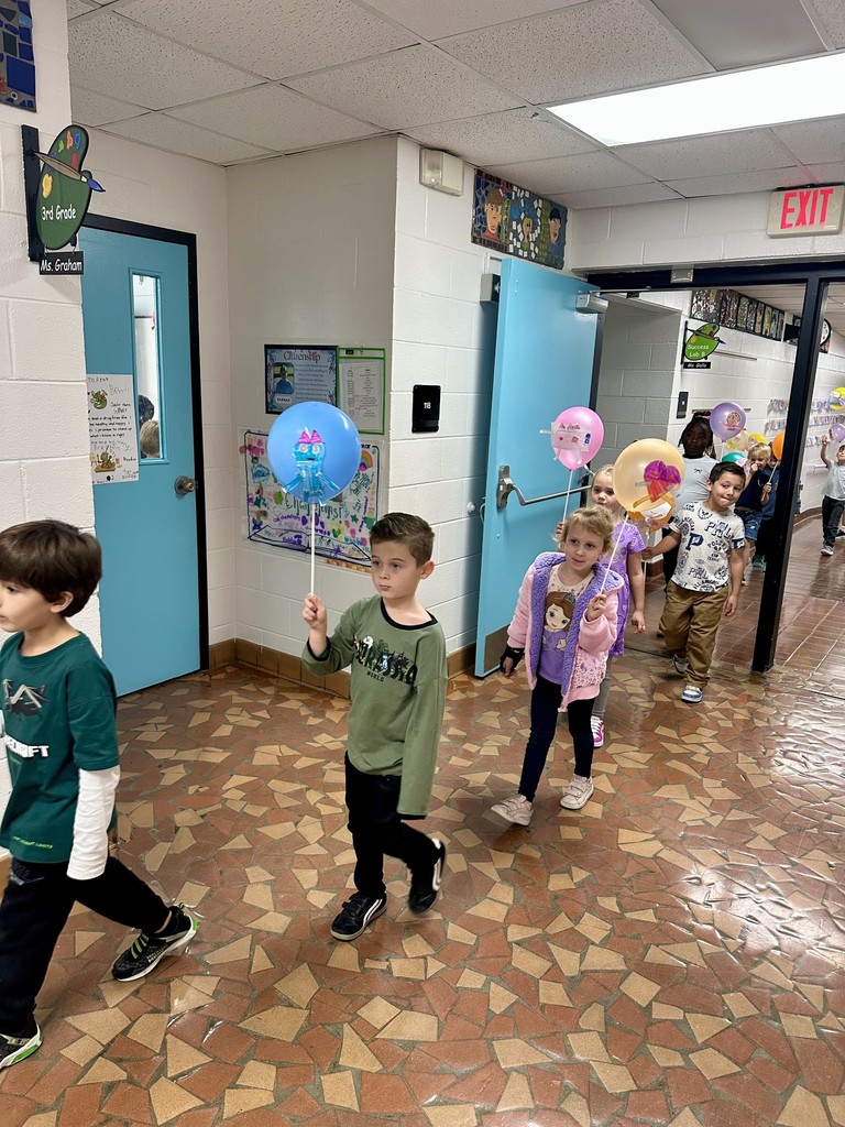 Another angle of the balloon parade
