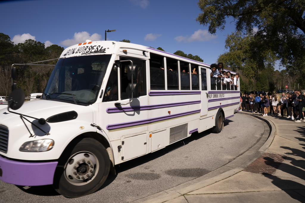 bus leaving Philip Simmons High