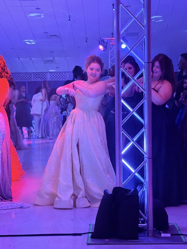 Prom Dancing