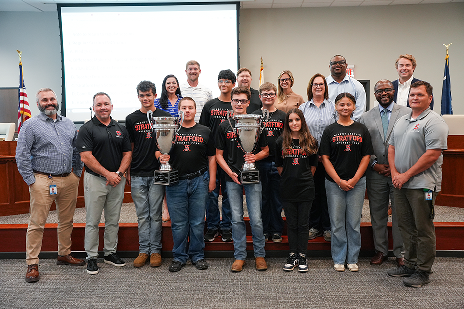 SHS JROTC Archery team with board members