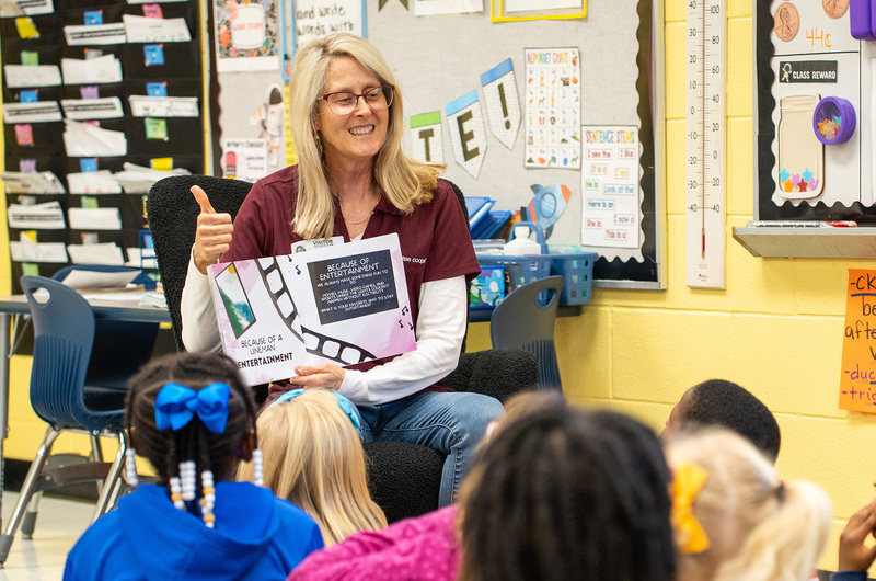 santee cooper employee reading to class