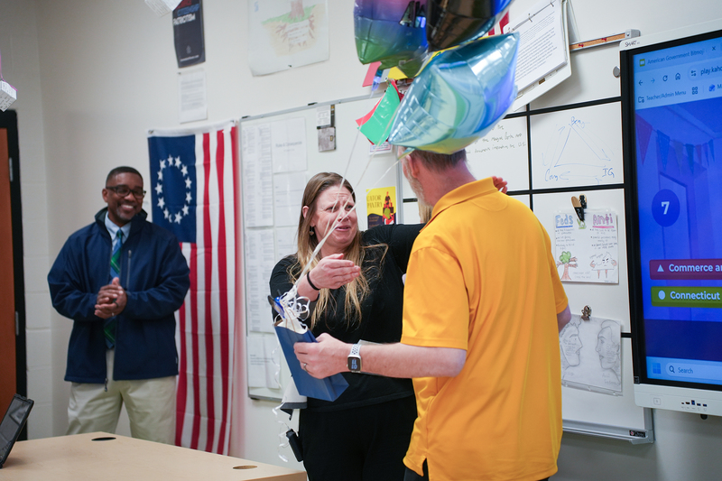 amanda hugging chris