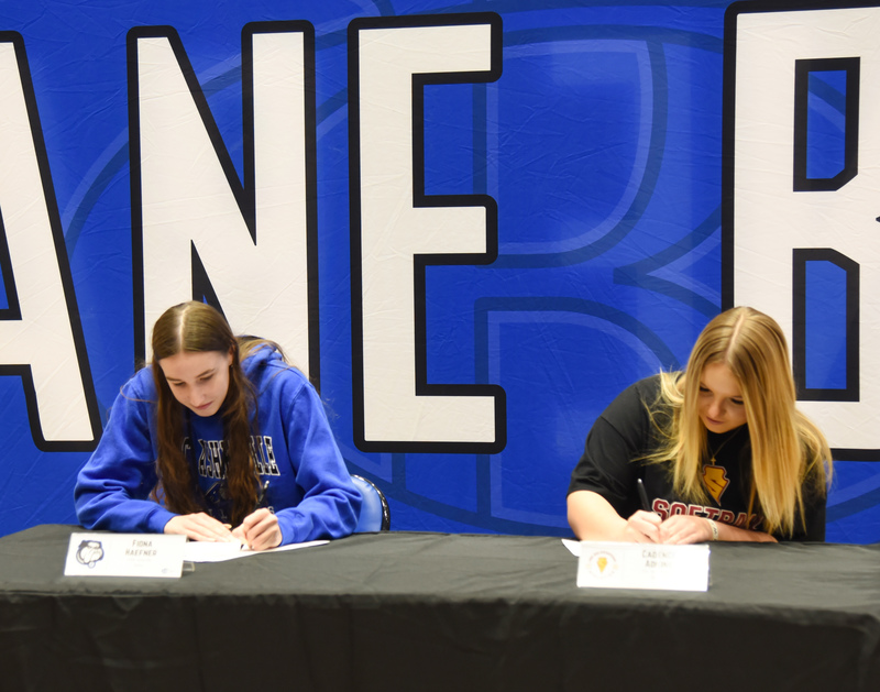  CBH students signing letter of intent
