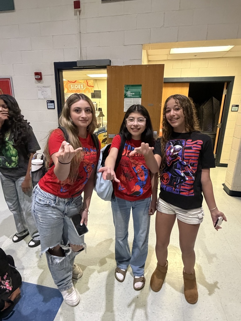 BMS Spirit Week Twin Day