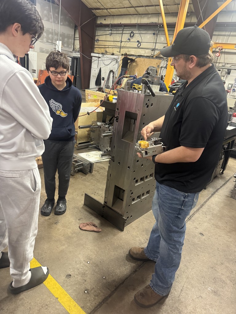 Demonstrating how a part is made from a mold