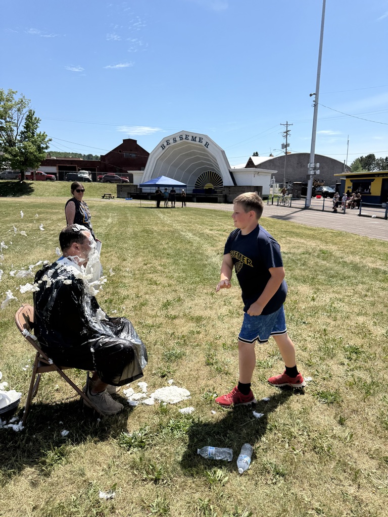 pieing on field day