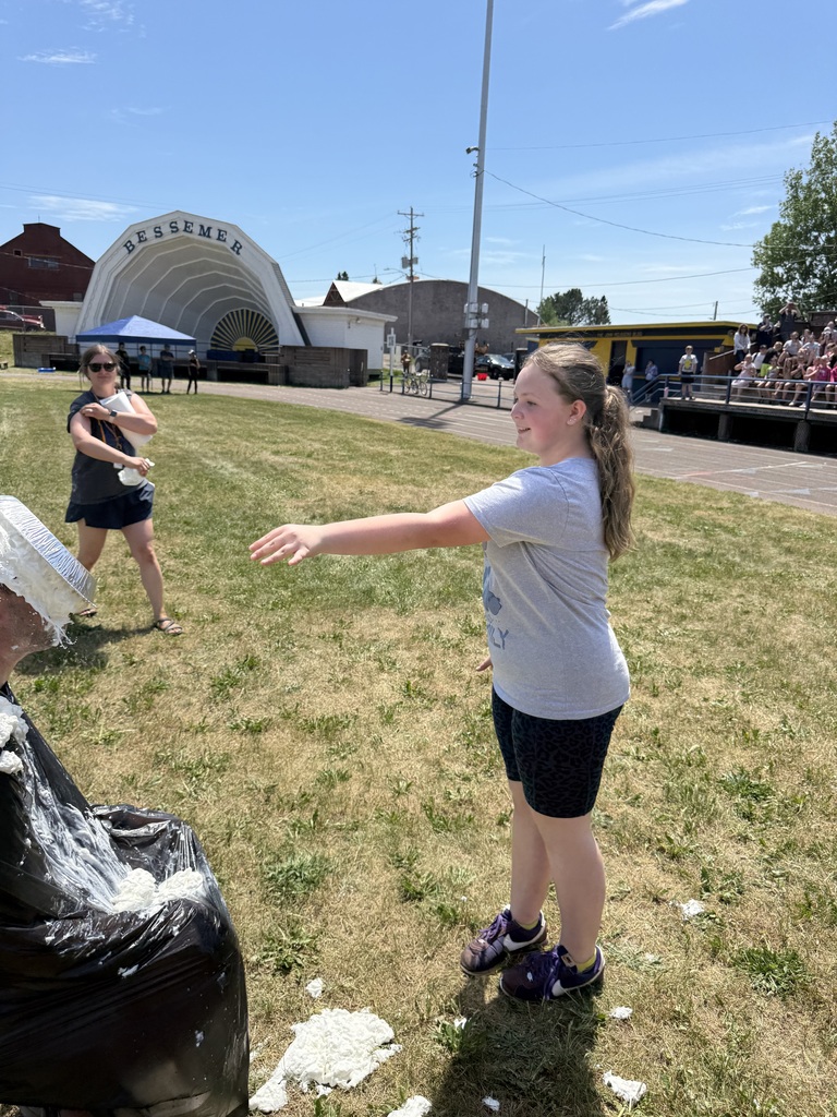 pieing on field day
