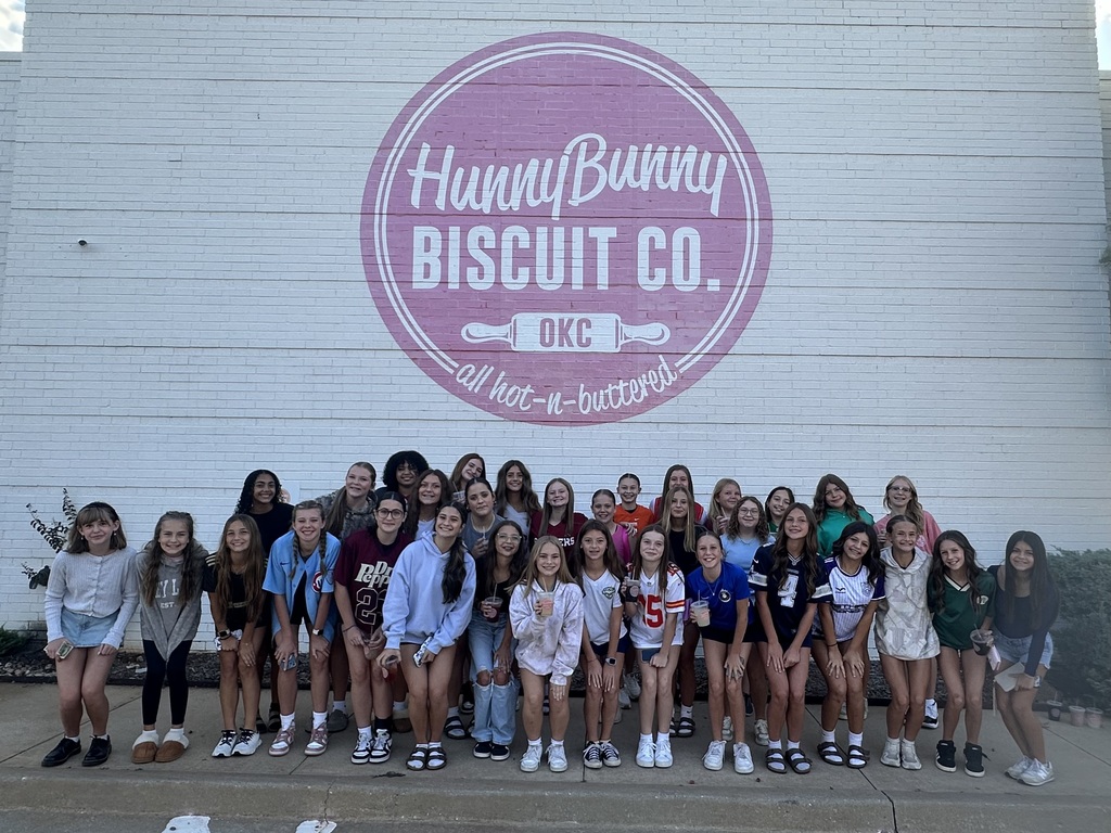 100125 MS volleyball team at end of season breakfast