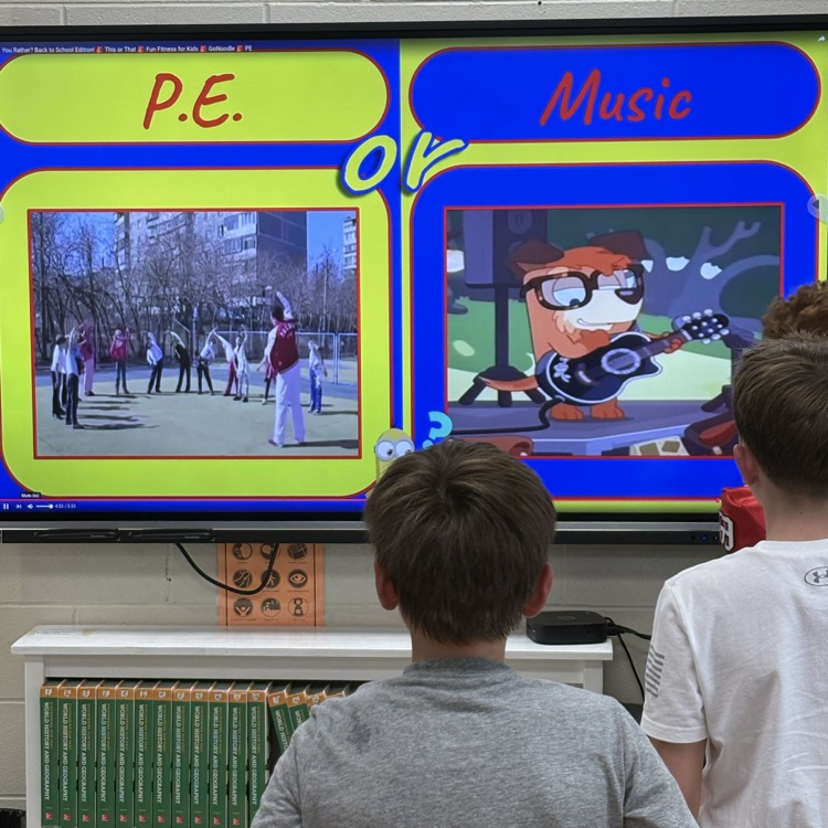To kick off a new school year, Mrs. Carnahan’s classes completed an activity to define what makes a good classmate. Students also played “Would You Rather” to ease back into the new school year.