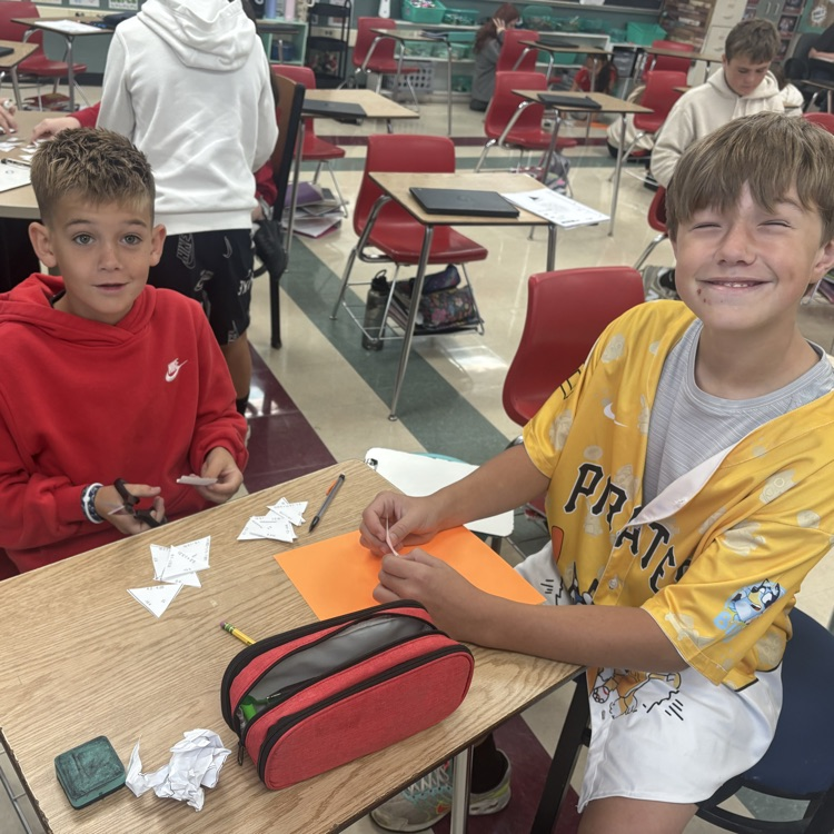7th graders teamed up to solve a puzzle full of adding and subtracting rational numbers 🧩➕➖