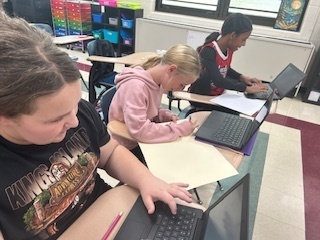   🦖 Our 6th graders went back in time! After reading about the de-extinction of dire wolves, each group researched an extinct animal, debated the pros & cons of bringing it back, and created posters to share their ideas. 🌍✨ Amazing creativity and critical thinking on display!   