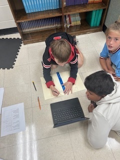   🦖 Our 6th graders went back in time! After reading about the de-extinction of dire wolves, each group researched an extinct animal, debated the pros & cons of bringing it back, and created posters to share their ideas. 🌍✨ Amazing creativity and critical thinking on display!   