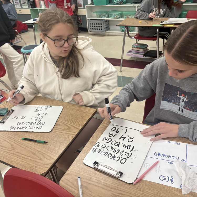 Our 7th graders took charge of their learning today! They used a rubric to create and solve their own multiplication expressions with rational numbers. 👏🧮