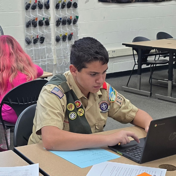 8th grade Career Exploration students research a job they are interested in.