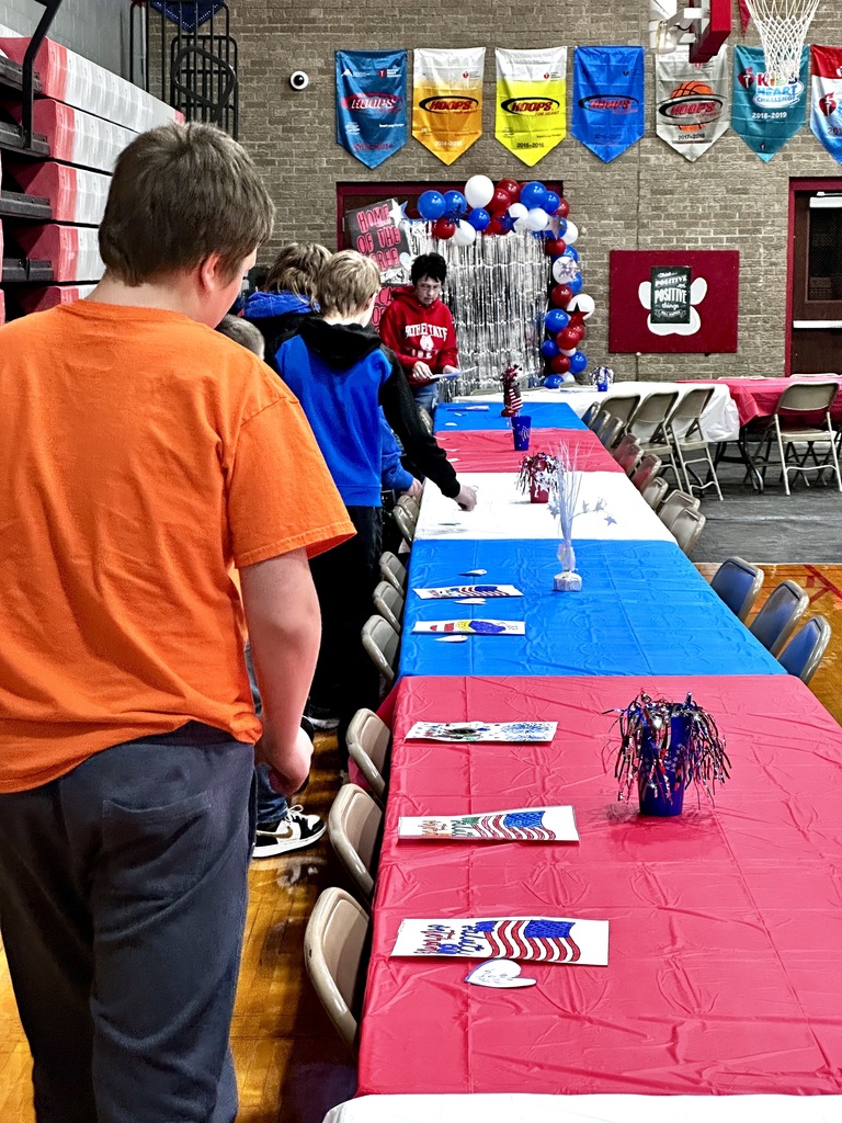 Students made greeting cards for each veteran who attended our Veterans Day ceremony.