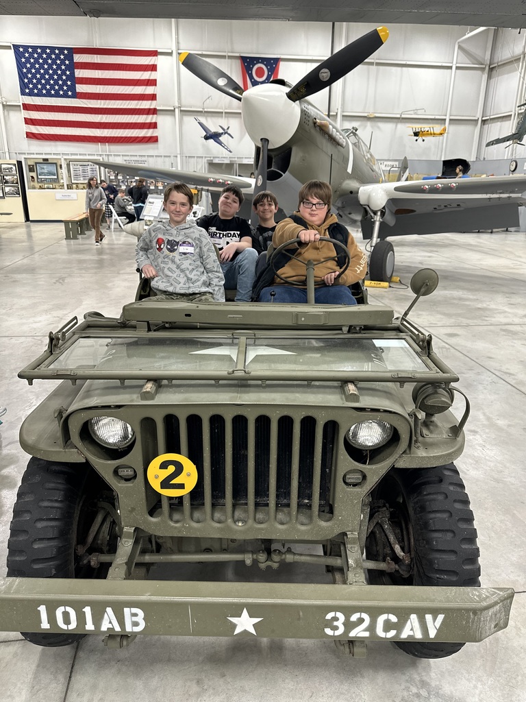 Students had a fun day at the Tri-State Warbird Museum! Students learned about military pilots, different kinds of aircraft, and how veterans sacrificed for our country during WWII. They also had the opportunity to make a craft and sit in a military Jeep! 