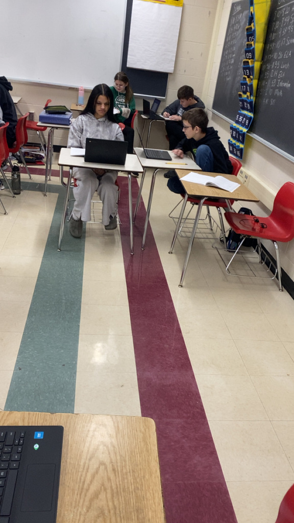 Mrs. Pipes’ ELA classes worked in groups to read about medical discoveries in our brain unit. 