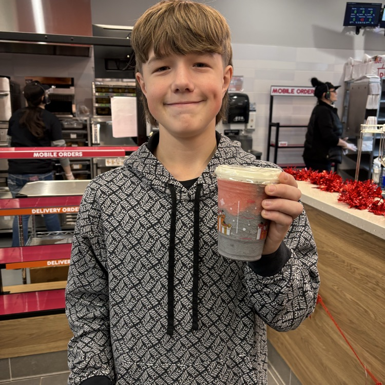 The Halcomb/Parlier/Valentine 7th grade students enjoyed their 2nd quarter reward by having lunch at DQ, Taco Bell, and Dunkin Donuts! 