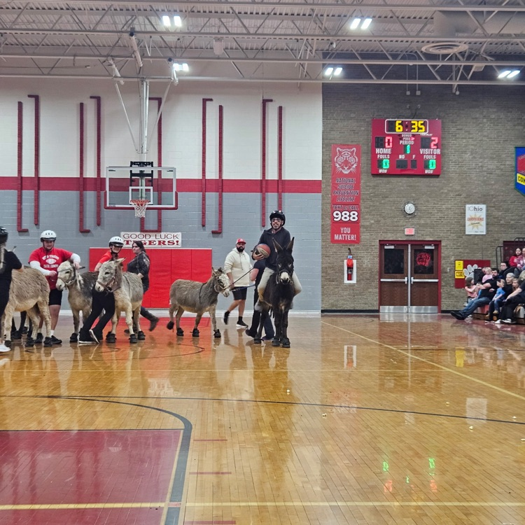 A BIG thank you to everyone who participated, helped with, and came out to our Donkey Basketball event for a fundraiser for BTMS students! The "excitement" of a pipe bursting in the office setting off the fire alarm could not stop the fun for long!😁💦