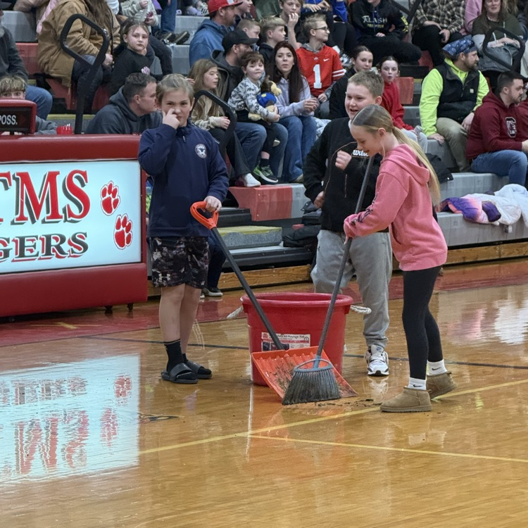 A BIG thank you to everyone who participated, helped with, and came out to our Donkey Basketball event for a fundraiser for BTMS students! The "excitement" of a pipe bursting in the office setting off the fire alarm could not stop the fun for long!😁💦