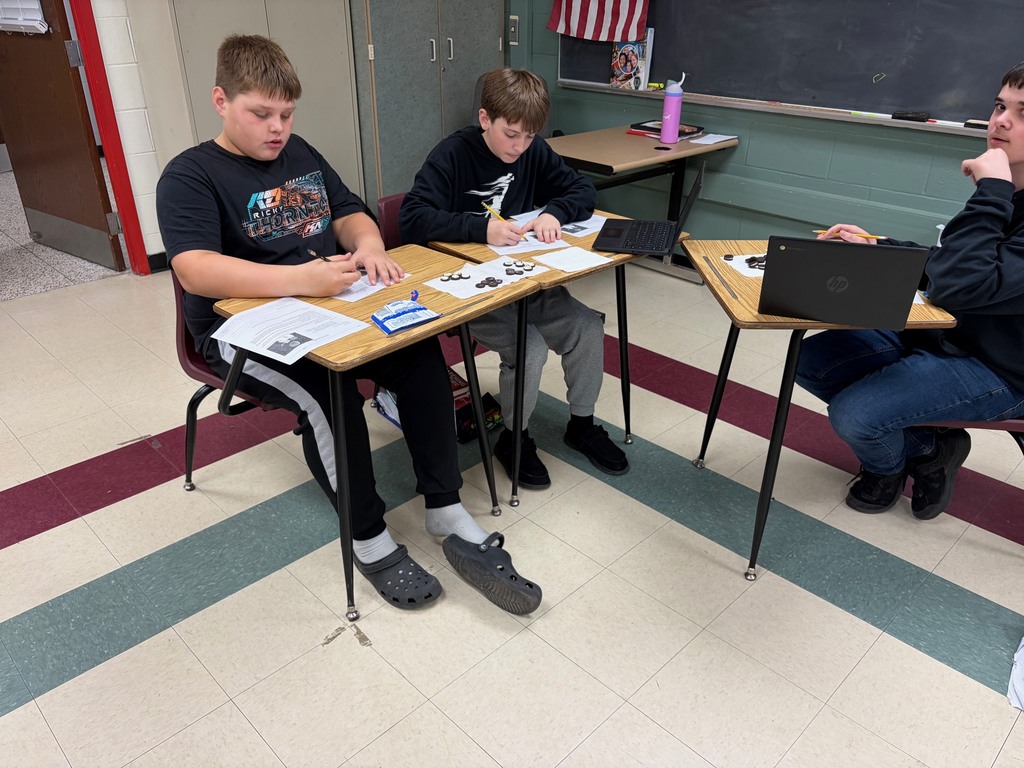 Oreo Moon phase lab to help learn why we can see portions of the  moon in Mrs. Halcomb's science classes