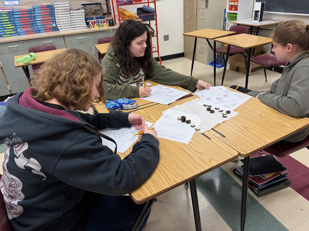 Oreo Moon phase lab to help learn why we can see portions of the  moon in Mrs. Halcomb's science classes
