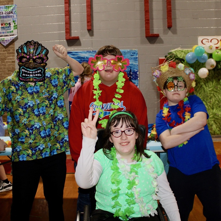 This year’s luau dance was so much fun and memorable!  The students danced, took pictures, ate pizza and danced some more.  Thanks to everyone for making it a successful night!