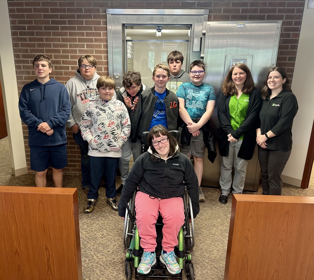 After doing a financial literacy unit, students went to Community Savings Bank to learn about savings and checking accounts, credit and debit cards, loans, budgets, interest and more. Students received a special gift bag and a t-shirt. Special thanks to Candace and Cortney for hosting! 