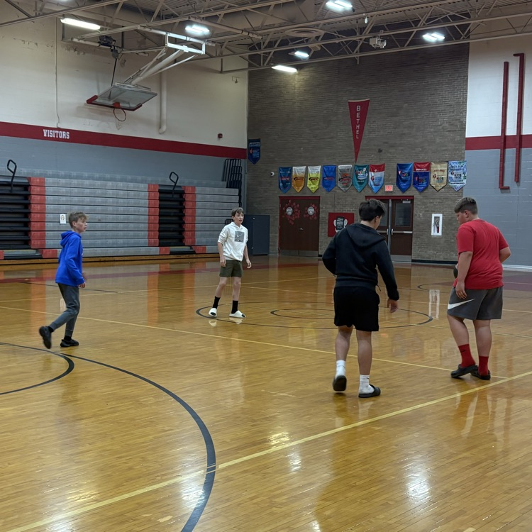 Ms. Valentine’s students cashed in the reward tickets they earned throughout the school year for some basketball fun this week! 🏀 Students enjoyed playing 2v2, Around the World, and P.I.G. while celebrating all their hard work and positive choices!