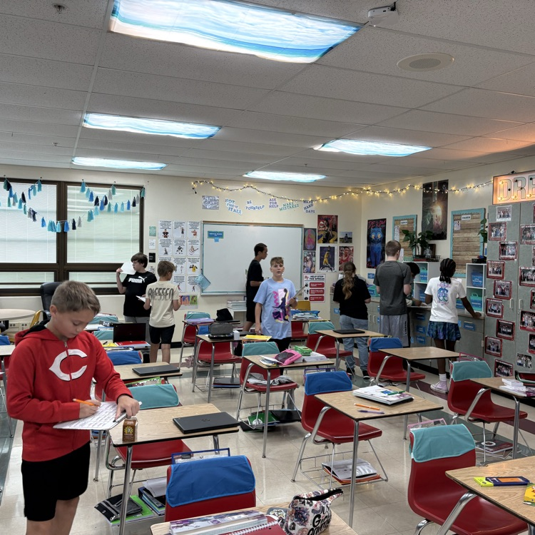 7th graders worked together on a scavenger hunt to find important places around the room and learn where everything is located!