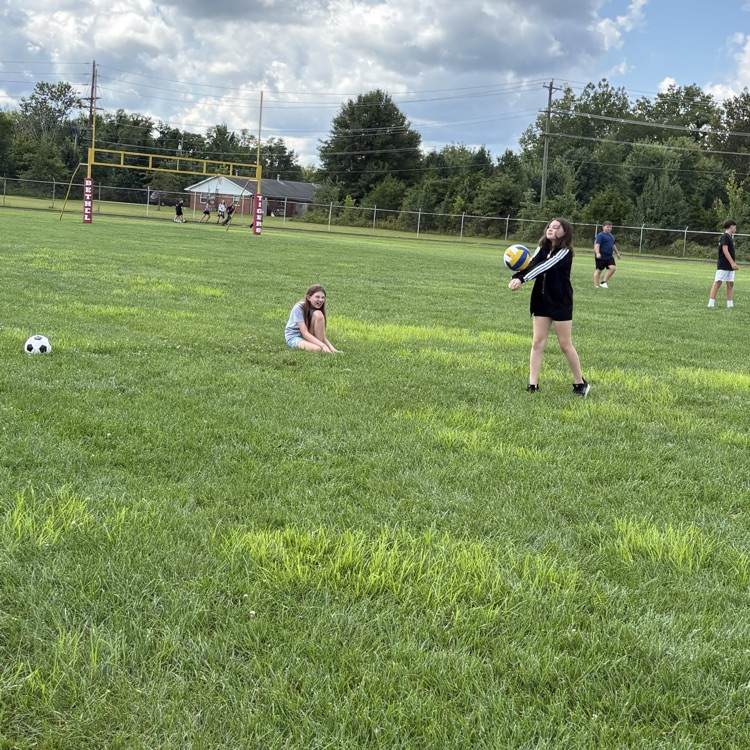 Sixth grade students enjoying reward time 
