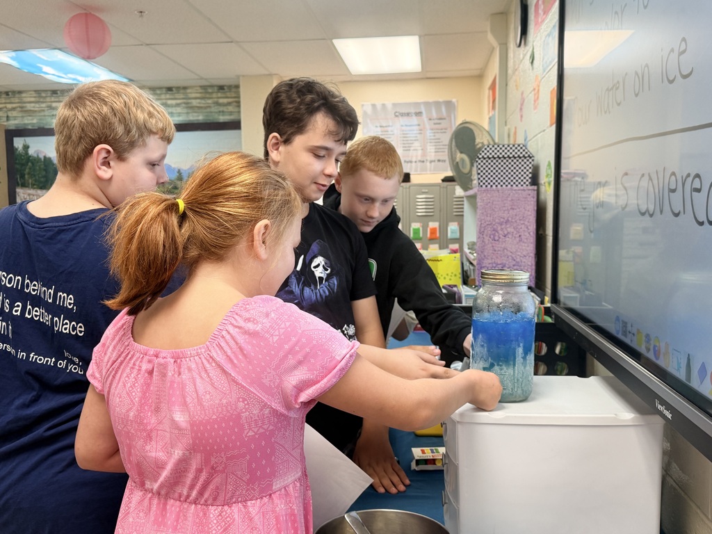 What happens when water vapor temperature gets below 32 degrees Fahrenheit? Students used the scientific method to do an experiment and found out that it creates frost!
