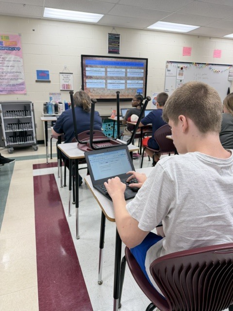 🏛️ Exploring Ancient Athens in Mrs. Starline’s Class!  Our 7th graders worked together to explore how life in Ancient Athens looked very different depending on a person’s role in society. 💻📚  Learning history through perspective, collaboration, and critical thinking! 🏛️✨