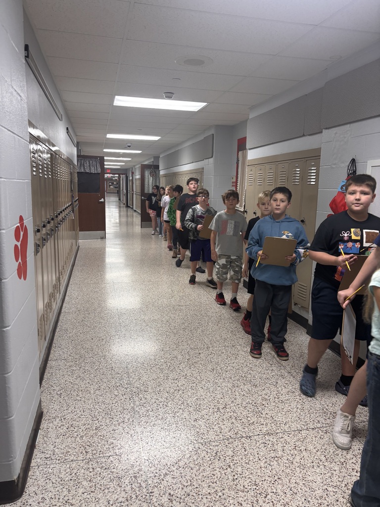 🔬🌿 Ms. Riley’s class is exploring ecosystems! Today, we took a tour around the building to identify biotic (living) and abiotic (nonliving) factors and discuss how they interact with one another. 🌱 We’re bringing our ecosystem learning to life by finding examples all around us! 🐛🌎
