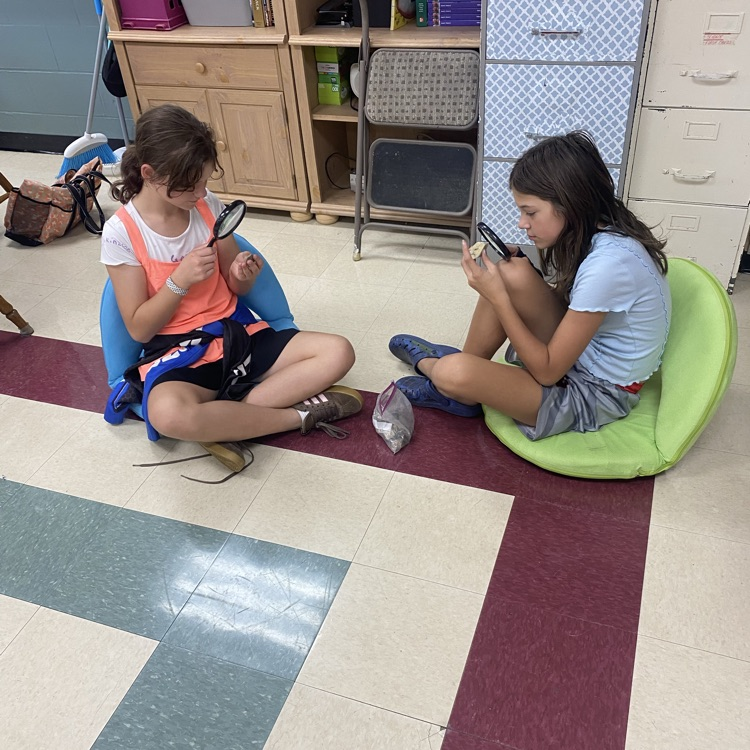 Students in Mrs. Patrick’s science class have been learning about The Rock Cycle and got to examine different types of rocks. 