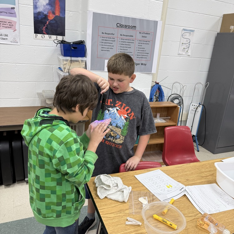 Our 5th graders had a blast exploring which soap and water temperature worked best to wash off the glitter bug lotion—the kind that glows under UV light! 