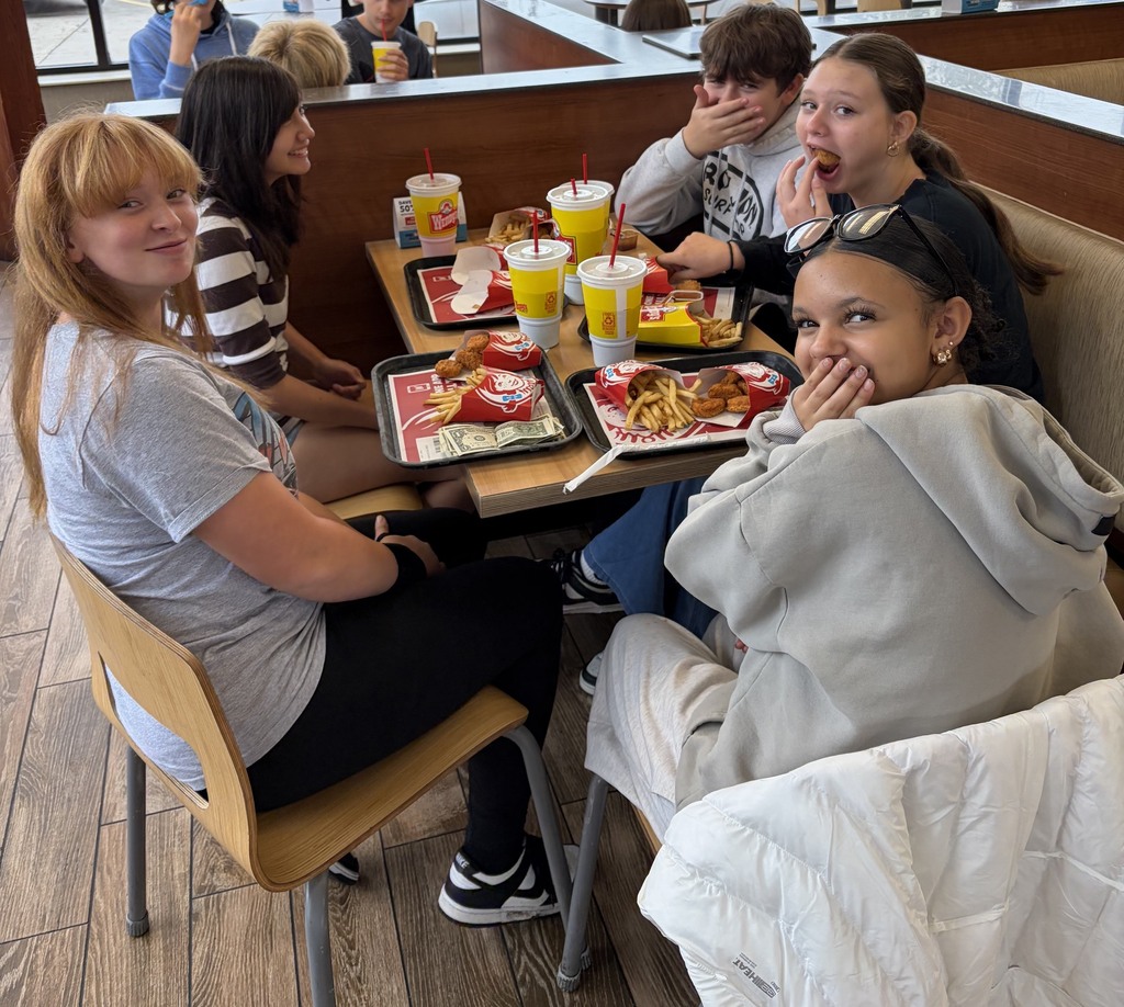 8th graders took a behavior reward trip to Wendy's for first quarter!