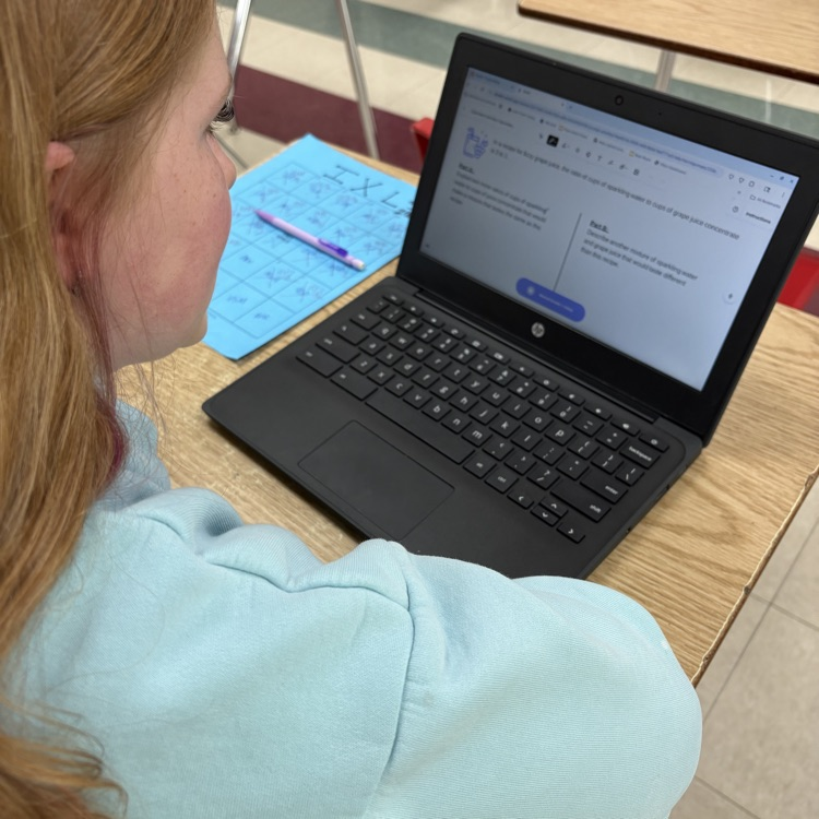 Students in Mrs. Carnahan’s math class used Snorkl to record and share their math reasoning of equivalent and non-equivalent rations. 