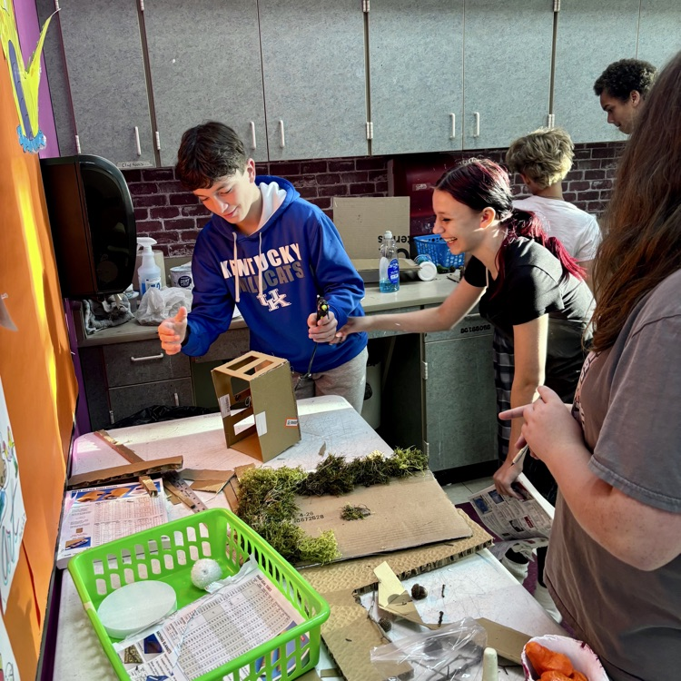 7th grade Art students began their Acorn People Scenes…they are loving this project!