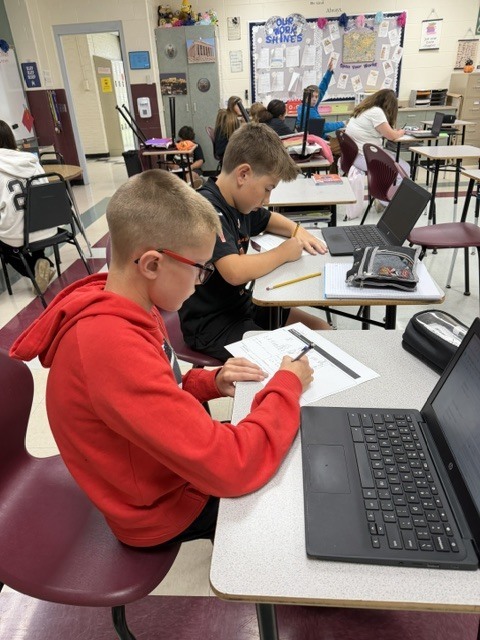 🎬✏️ From readers to storytellers! Students in Mrs. Starline’s language arts class are bringing stories to life through storyboards! Combining illustrations with written details, they’re exploring how characters, setting, and events come together to tell a story—one frame at a time. 📖✨ We love seeing their creativity and thoughtful planning in action! 🐅